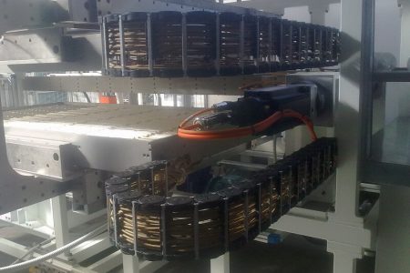 Impianti elettrici - Forno termoformatrice con catena portacavi - ProAutomation Verona